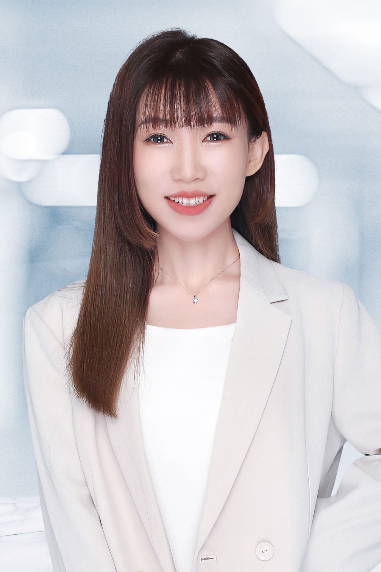 Eva R., Leadership Development HR Manager, Interiors business, Dalian, China